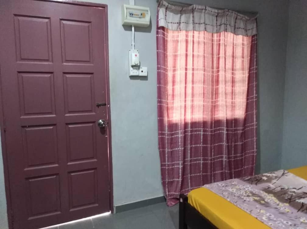 Kampung Guest House Pantai Cenang  Exterior photo